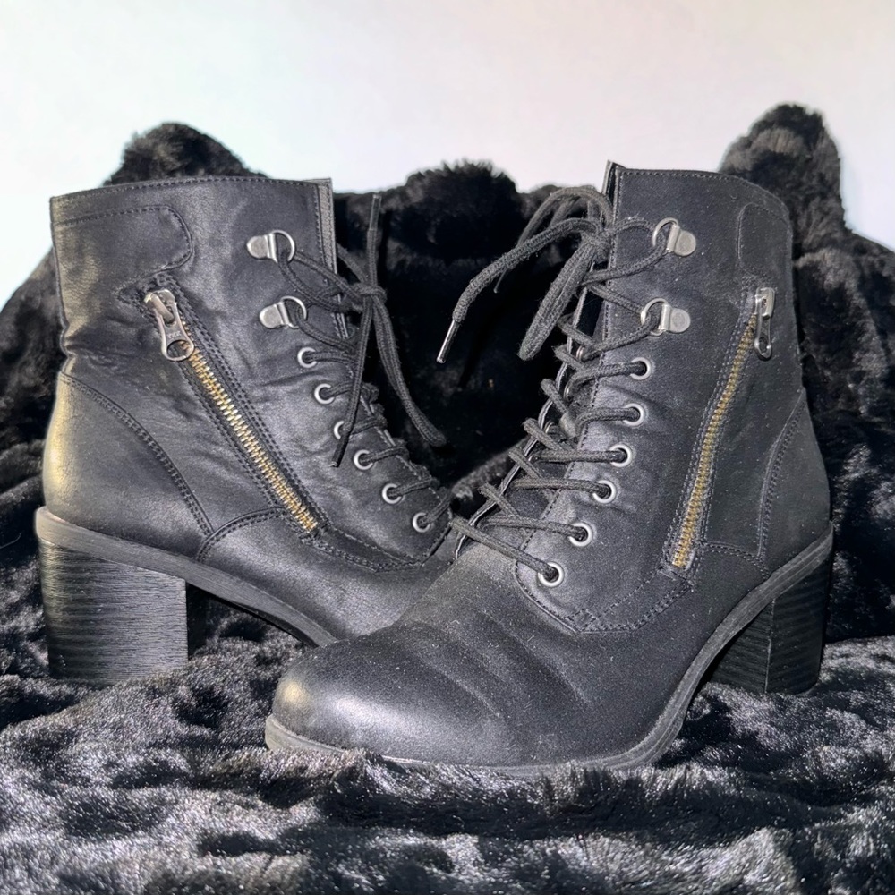 Women’s boots